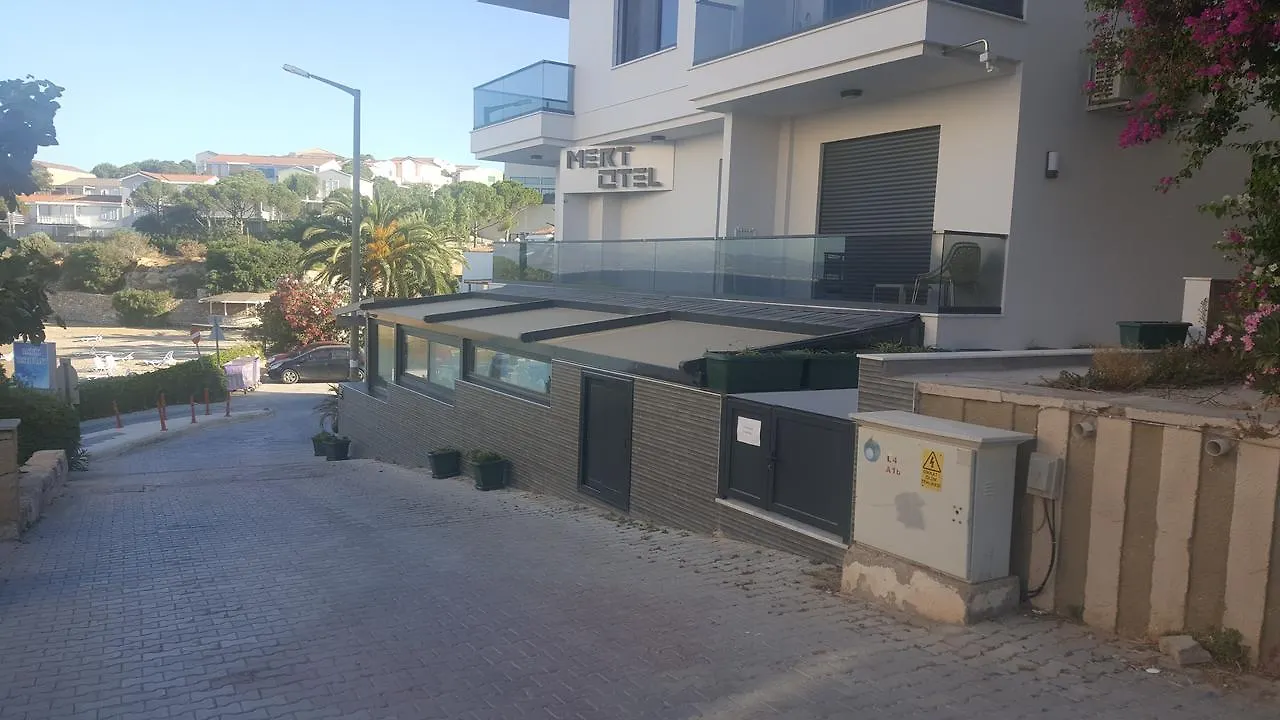 Mert Otel Çeşme 0*,